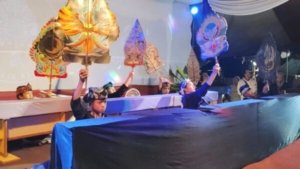 Para Dalang Cilik pamer kebolehan di Acara HIPIBIPIS Desa Kertawangi.