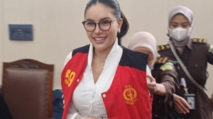 Sidang Nikita Mirzani Ditunda, Majelis Hakim Perintahkan Pemeriksaan Kesehatan 3