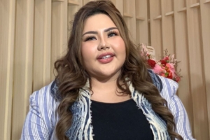 Lisa Mariana Absen Saat Pengumuman Hasil Tes DNA, Kuasa Hukum Ungkap Alasan 5