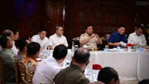 Prabowo Tekankan Pentingnya Kebersihan dalam Evaluasi Program Makan Bergizi Gratis 6