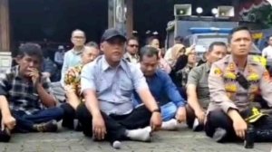 ‎Sambut Aksi Demo, Ketua DPRD Kota Cimahi Pastikan Tak Akan Ada Kenaikan Tunjangan Dewan 4