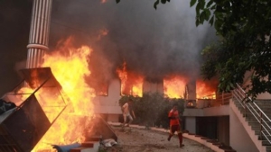 Krisis Nepal Memuncak: Rumah Pejabat Dibakar, Parlemen Diserbu, PM Oli Mundur 4
