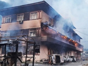 Tragedi di Tengah Kerusuhan Nepal: Istri Mantan PM Tewas Terjebak dalam Kebakaran Rumah 3
