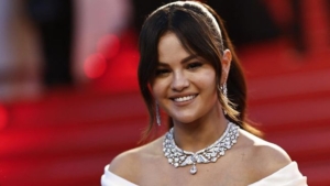 Selena Gomez Resmi Nikahi Benny Blanco dalam Upacara Intim di California 9