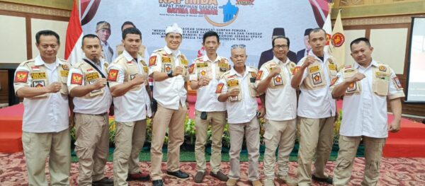 PC SATRIA Kota Cimahi foto bersama Ketua PD SATRIA Jawa Barat, Selasa, 28/10/2025.