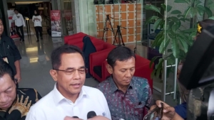 KPK Periksa Sekjen DPR Terkait Dugaan Korupsi Pengadaan Fasilitas Rumah Jabatan 7