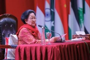 Megawati Peringatkan Dampak AI Tanpa Etika: “Jangan Biarkan Teknologi Menghapus Nurani” 9