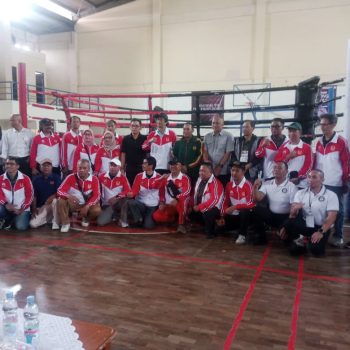 Wali Kota Cimahi Ngatiyana buka Exhibition Muaythai bertajuk BUKBEK di Gor Sangkuriang, Minggu, 2/11/2025.