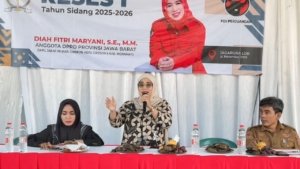 Reses di Jagapura Kidul Cirebon, Diah Fitri Dorong Perbaikan Jalan dan Evaluasi BPJS 6