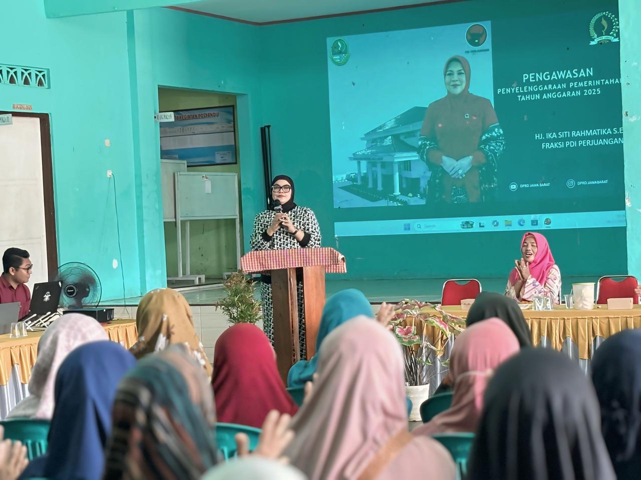 DPRD Jabar Ika Siti Rahmatika Dorong Optimalisasi Embung dan Edukasi Bansos di Desa Cimara