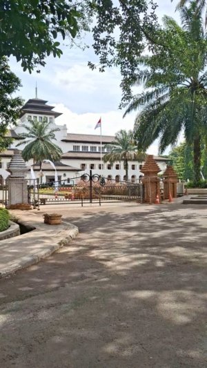 Desain Baru Gerbang Gedung Sate Tuai Perdebatan, Dedi Mulyadi Tegaskan Tidak Langgar Aturan Cagar Budaya 5