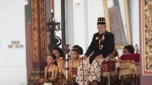 Raja Keraton Solo PB XIII Berpulang, Keraton Diselimuti Duka 7