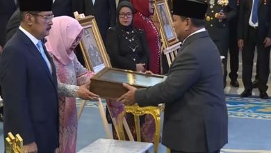 Foto: Prabowo anugerahkan gelar pahlawan nasional ke 10 tokoh, termasuk Soeharto dan Gus Dur
