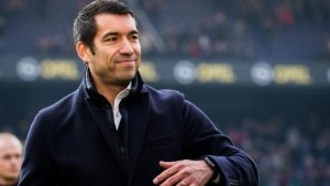 Media Inggris Ungkap Van Bronckhorst Masuk Radar Timnas Indonesia, Liverpool Disebut Sudah Siap Cari Suksesor 4