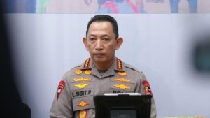 Polri Fokus Tangani Daerah Terisolasi, Distribusi Bantuan Ditempuh Lewat Udara dan Laut 1