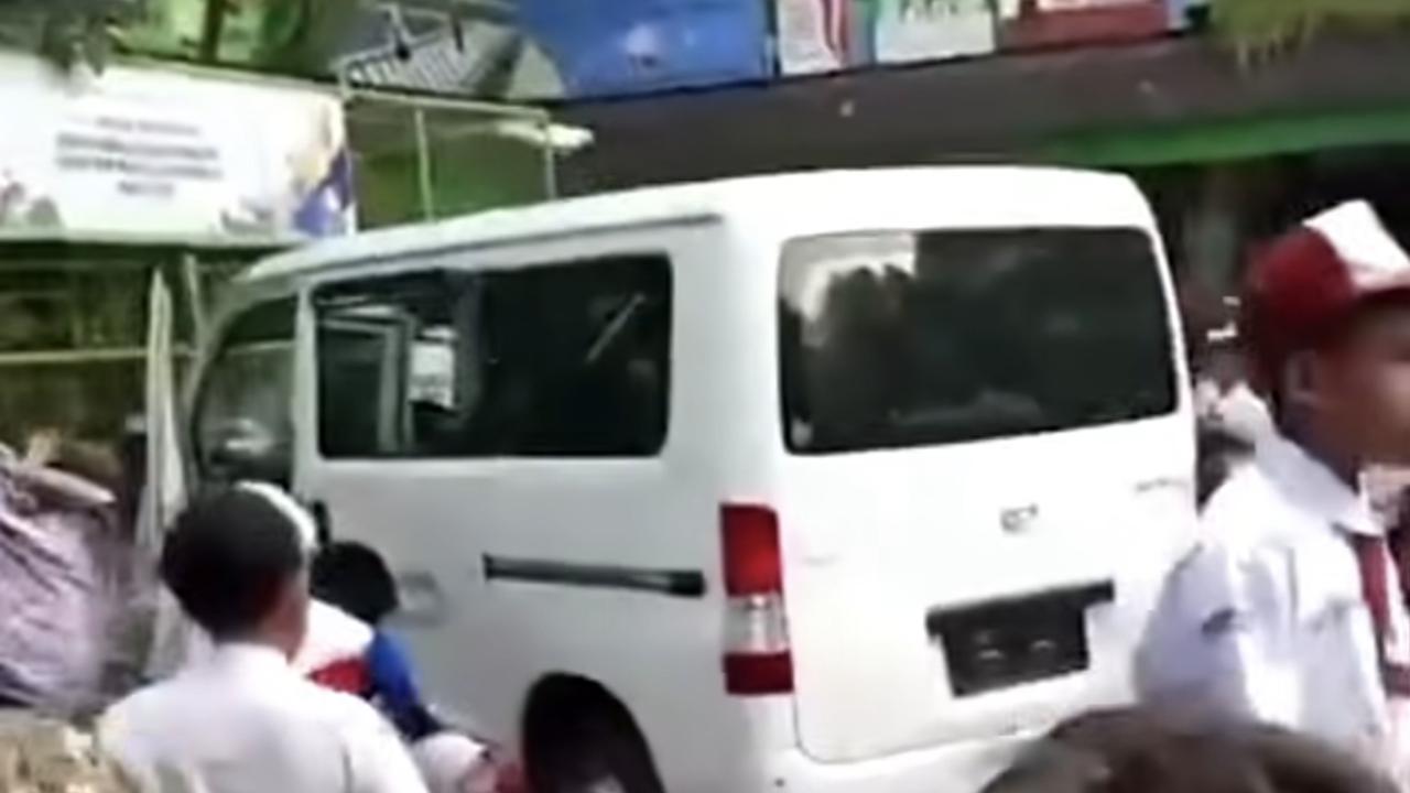 Sopir Mobil Pengangkut MBG Ngaku Salah Injak Pedal hingga Tabrak Siswa SD di Jakarta Utara