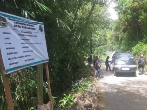 Rehabilitasi jalan lingkungan Desa Kertawangi.