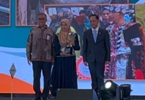 ‎Mewakili Kota Cimahi RW 06 Kelurahan Karangmekar Raih Anugerah Proklim Tingkat Nasional 4