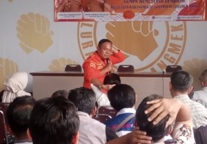 ‎BPBD Kota Cimahi Paparkan Mitigasi dan Kesiapsiagaan Gempa Bumi Sesar Lembang di Kelurahan Karangmekar 3