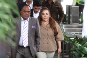 Lisa Mariana Anggap Remeh Tuduhan Pemerasan dari Ridwan Kamil 1