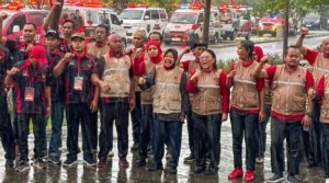 Risma Dorong Penyaluran Cepat Bantuan bagi Korban Banjir di Sumatera 4