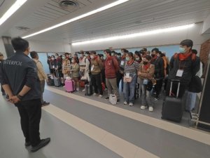 Kemlu RI Fasilitasi Kepulangan 54 WNI dari Wilayah Perbatasan Myanmar 1
