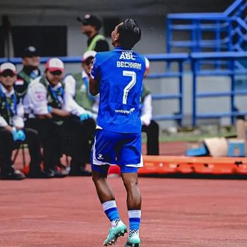 Selebrasi Beckham Putra