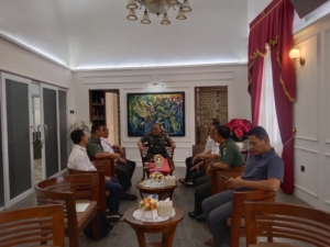 Perhutani KPH Bandung Utara Perkuat Sinergi dengan TNI Dukung Pembentukan Koperasi Kelurahan Merah Putih