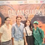 Para aktor dan aktris pemain film 'Dalam Sujudku' usai screnning, Press Conference serta Meet and Great di Auditorium Unjani.