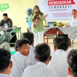 Diah Fitri Maryani Gelar “Dewan Mengabdi” untuk Perkuat Pendidikan Demokrasi di Jawa Barat