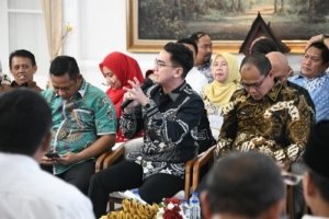 Sumedang Tegaskan Keterbukaan Anggaran dalam Evaluasi APBD Jabar 2