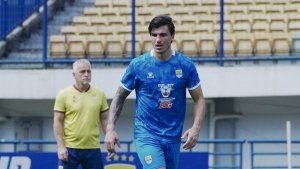 Sergio Castel Ingin Ikuti Jejak Pendahulunya Saat Memperkuat Persib Bandung. ( Unggung Rispurwo )