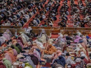 Suasana Tarawih di Masjid Istiqlal (dok.@masjidistiqlal.official).