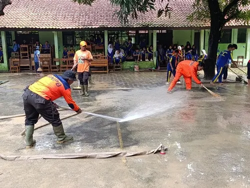 Sungai Cilutung Meluap, 373 Rumah di Tomo Terendam; Pemkab Sumedang Siapkan Langkah Penanganan