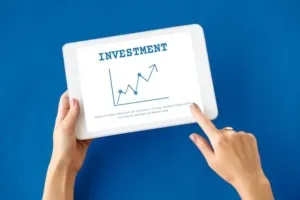 Investasi Jangka Panjang Terbaik: Saham, Emas, atau Obligasi (freepik.com)