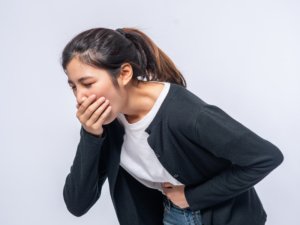 Ilustrasi. Tips Puasa Aman Bagi Penderita Asam Lambung (Freepik).