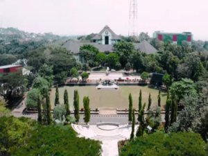Universitas Diponegoro - Mahasiswa Undip Dikeroyok 30 Teman Sejurusan.