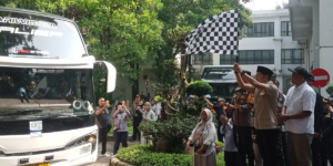 Wakil Walikota Cimahi Bersama Dishub Resmi Melepaskan Angkutan Mudik Gratis 2026
