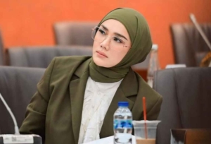 Mulan Jameela Dihantam Hoax Rendahkan Profesi Guru, Ini Klarifikasinya