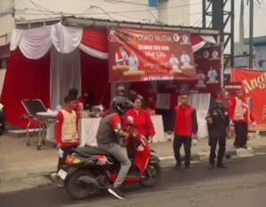 Tuti Turimayanti Ajak Masyarakat Tingkatkan Kepedulian Lewat Berbagi Takjil di Bulan Ramadhan 8