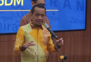 Selat Hormuz Memicu Lonjakan Harga Minyak, Begini Jawaban Bahlil