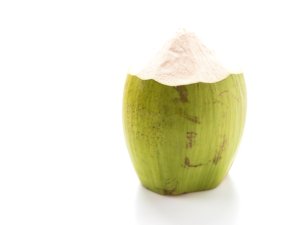 Ilustrasi menu MBG kelapa utuh sebabkan 9 SPPG di Gresik ditutup sementara (foto/freepik).