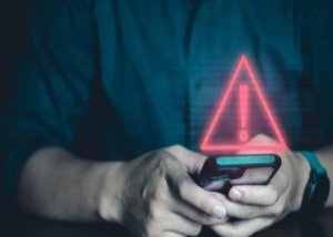Ilustrasi guru SMP di Jaktim ajak mahasiswi open BO melalui pesan WhatsApp (foto/GettyImages).