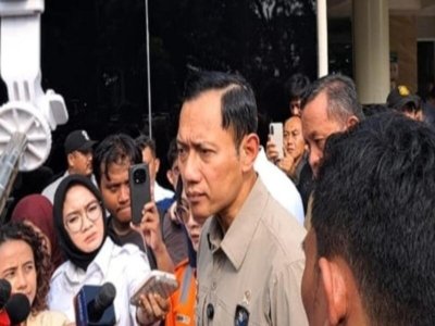 Agus Harimurti Yudhoyono (AHY) setelah menjenguk korban di RSUD Bekasi, Selasa (28/4/2026).