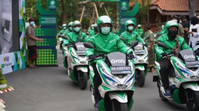 Kendaraan Listrik Grab Di Medan Mulai Bergerak