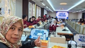 DPRD Jabar Dia Fitri Dorong Mahasiswa Melek Politik Lewat Program Sekolah Parlemen 1