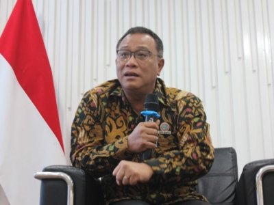 Profil Jumhur Hidayat: Aktivis Buruh yang Dilantik Jadi Menteri Lingkungan Hidup Baru oleh Prabowo