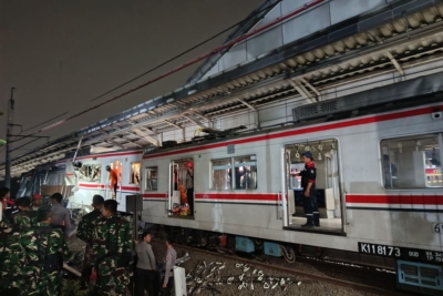 Rano Karno Kirim Tim Gabungan Bantu Penanganan Kecelakaan Kereta di Bekasi 3