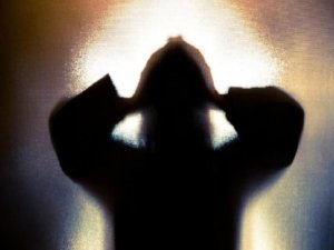 Ilustrasi. Pedagang tahu bulat di Depok pamer kelamin ke pelanggan (iStock).