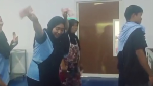 Pegawai Dapur MBG Viral Karaoke dan Sawer di Sumenep, Ini Penjelasannya (istimewa)